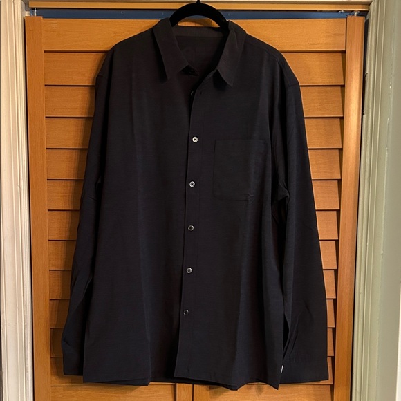 Into the AM dark grey size XL men’s button down shirt. Brand new, never worn. - Picture 2 of 7